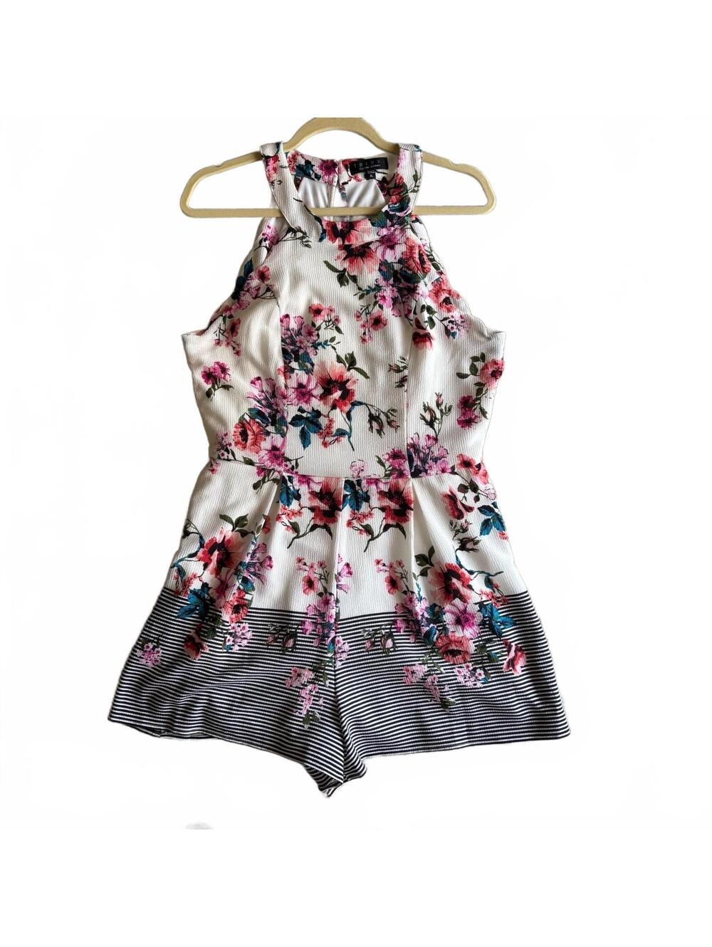 Trixxi floral beige romper